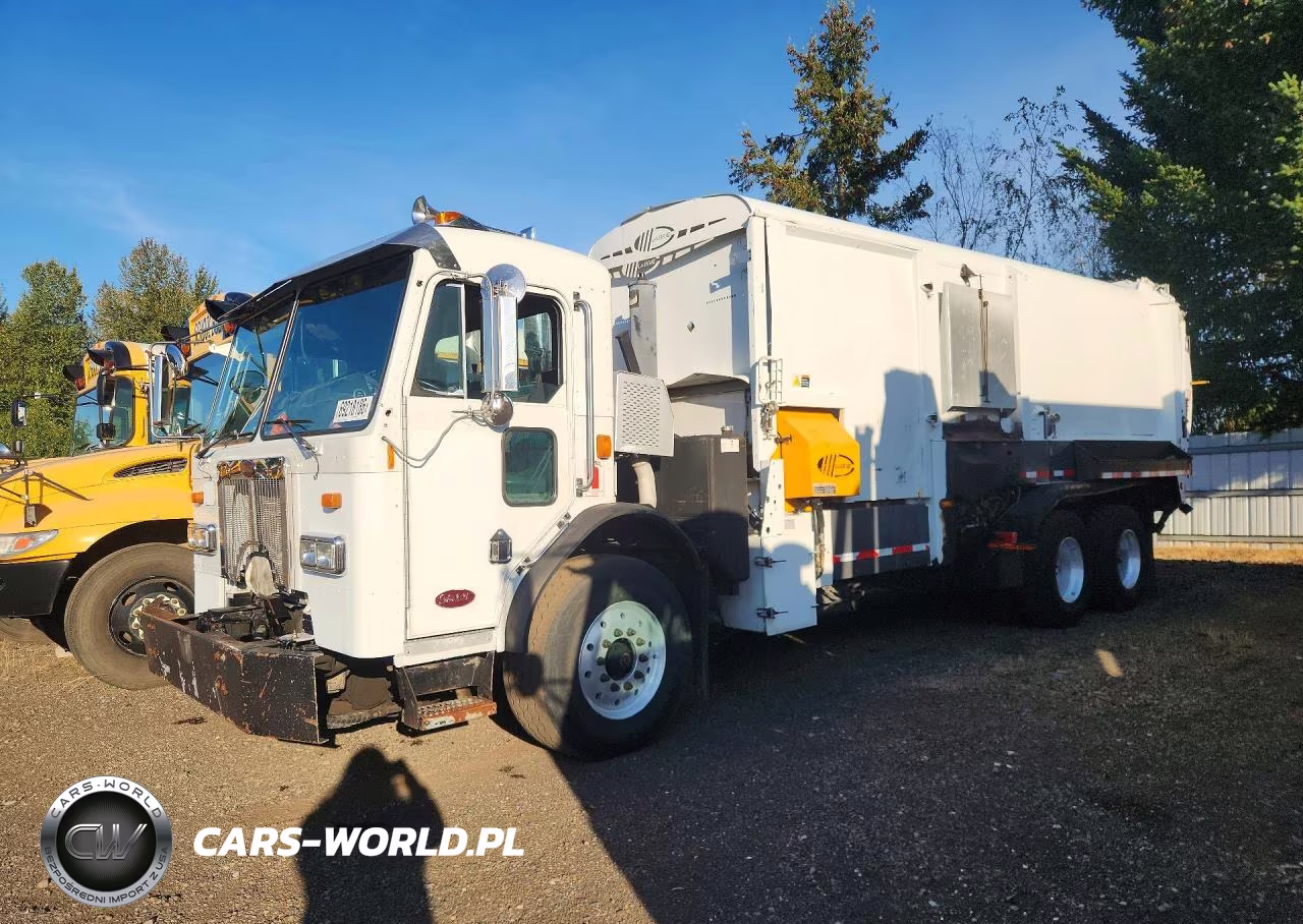 2009 Peterbilt 320 Packer Garbage Truck – zdjęcie 1 z 13