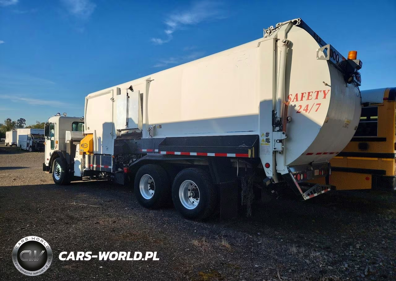 2009 Peterbilt 320 Packer Garbage Truck VIN:3BPZL00X29F719664 - 2