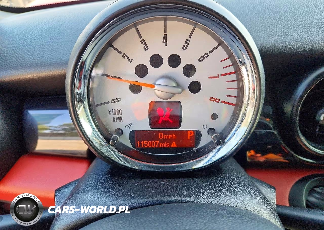 2011 Mini Cooper S Clubman VIN:WMWZG3C58BTY35919 - 9