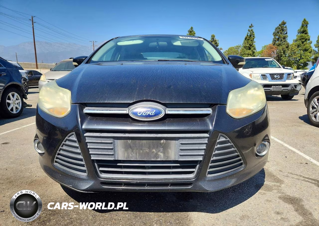 2014 Ford Focus Se VIN:1FADP3F20EL391265 - 5