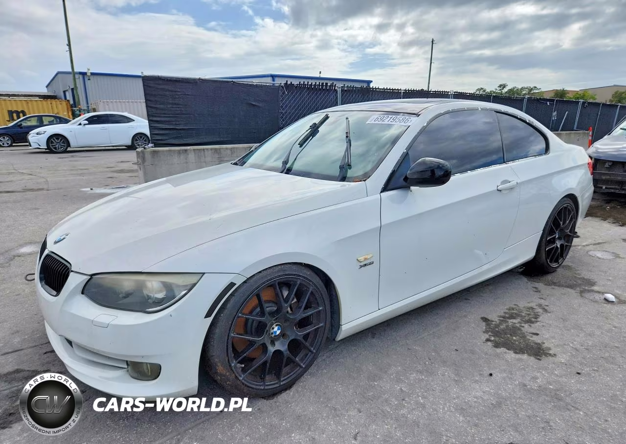 2012 BMW 335 Xi – zdjęcie 1 z 12