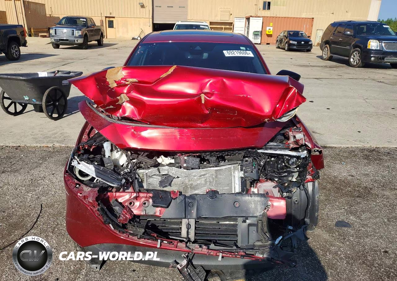 2023 Mazda 3 Premium Plus VIN:JM1BPBNY7P1620895 - 5