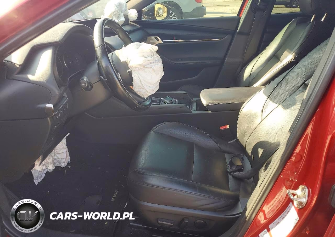 2023 Mazda 3 Premium Plus VIN:JM1BPBNY7P1620895 - 7