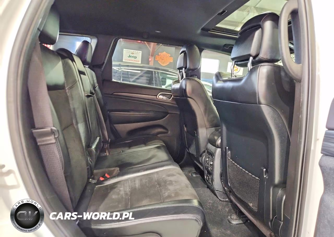2020 Jeep Grand Cherokee Laredo VIN:1C4RJFAG2LC341678 - 11