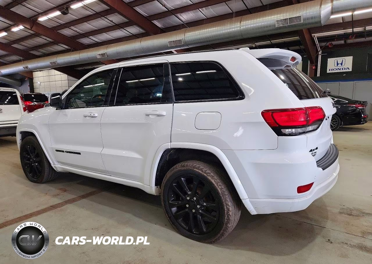 2020 Jeep Grand Cherokee Laredo VIN:1C4RJFAG2LC341678 - 2