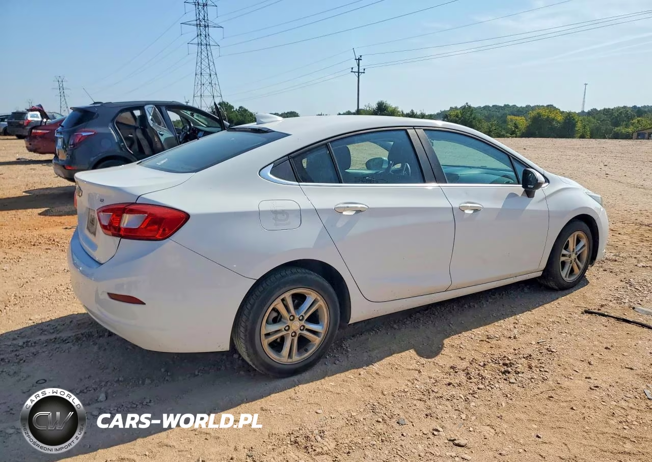 2017 Chevrolet Cruze Lt VIN:1G1BE5SM8H7243459 - 3