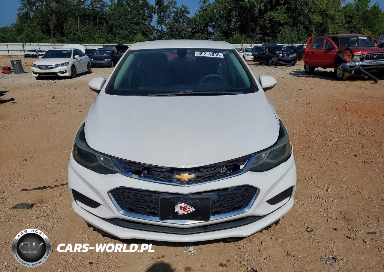 2017 Chevrolet Cruze Lt VIN:1G1BE5SM8H7243459 - 5