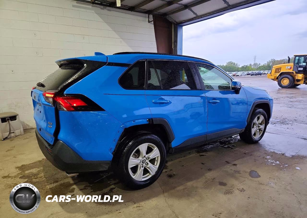 2019 Toyota Rav4 Xle VIN:JTMP1RFV5KD009940 - 3