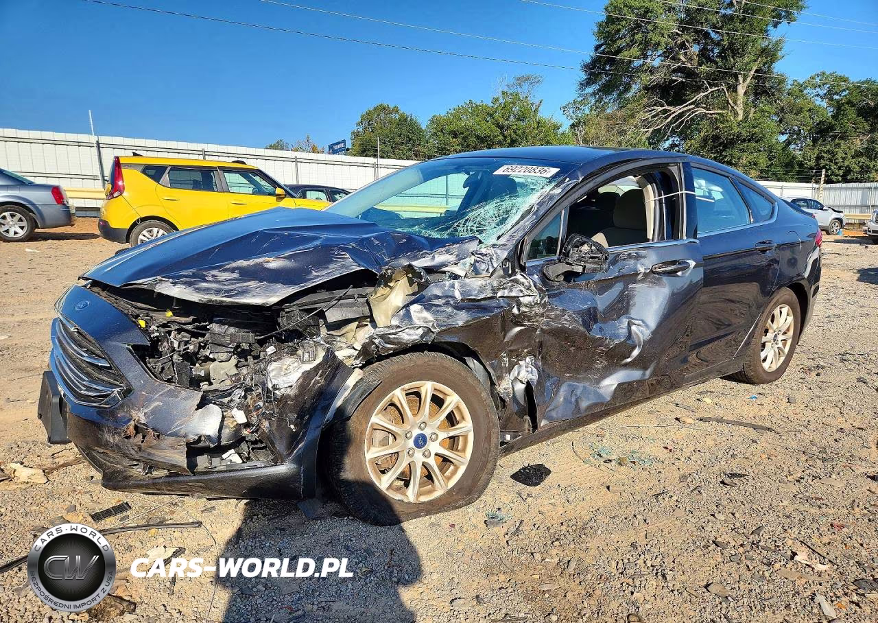 2017 Ford Fusion S – zdjęcie 1 z 13
