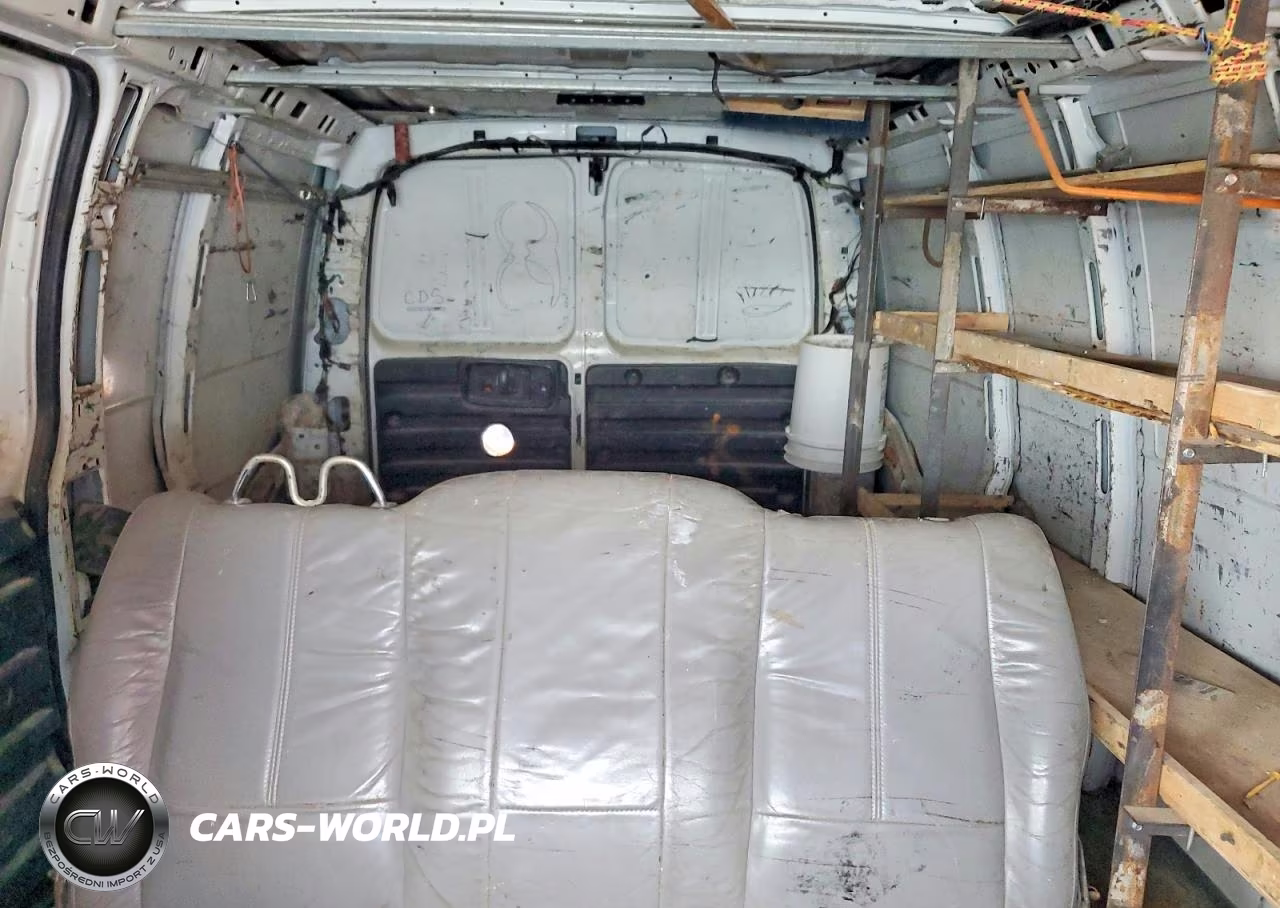 2015 GMC Savana G2500 VIN:1GTW7FCG3F1239188 - 10