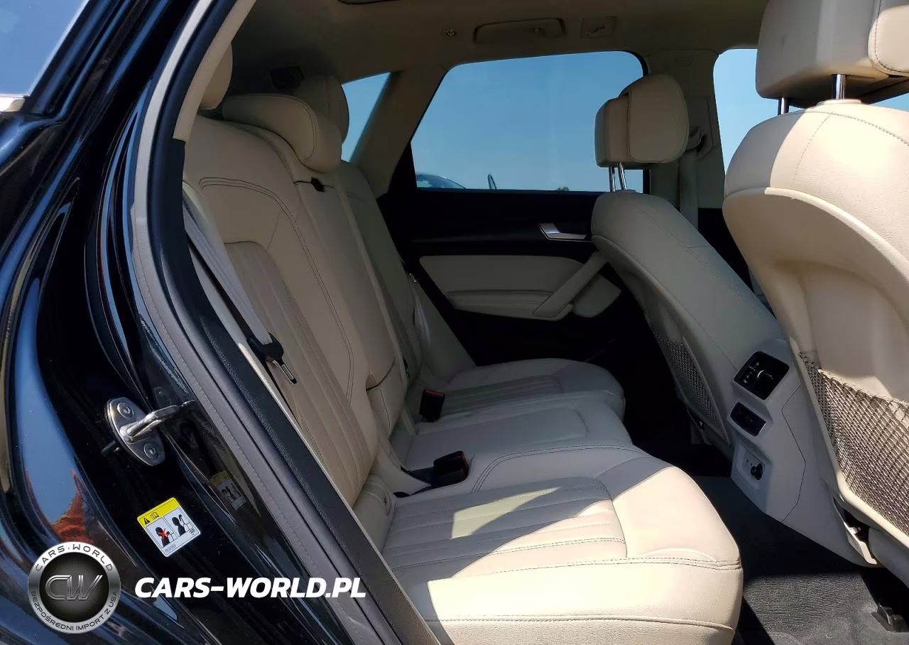 2023 Audi Q5 Premium Plus 45 VIN:WA1EAAFY0P2113073 - 11