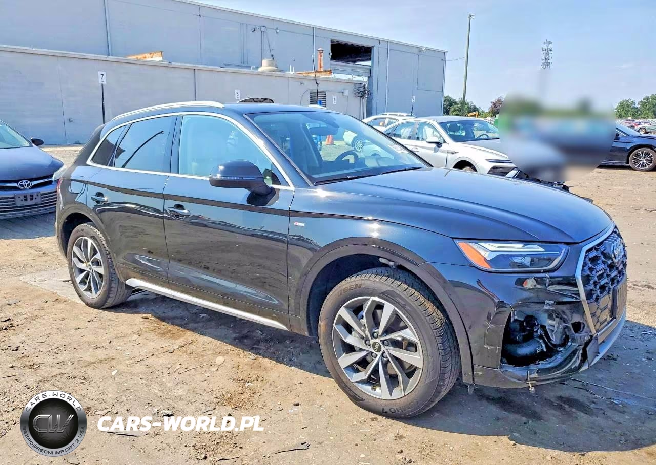 2023 Audi Q5 Premium Plus 45 VIN:WA1EAAFY0P2113073 - 4
