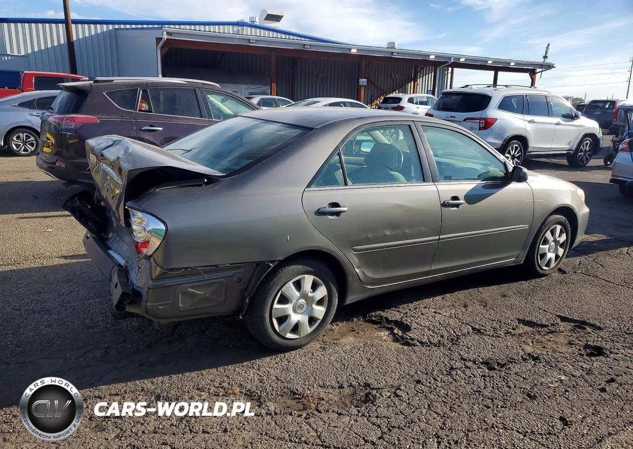 2004 Toyota Camry Le VIN:4T1BE32K64U844290 - 3