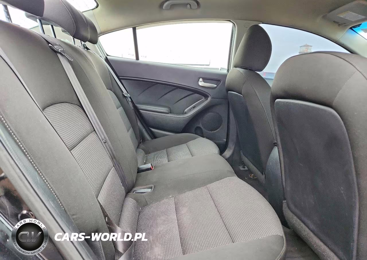 2017 Kia Forte Lx VIN:3KPFK4A72HE160505 - 10