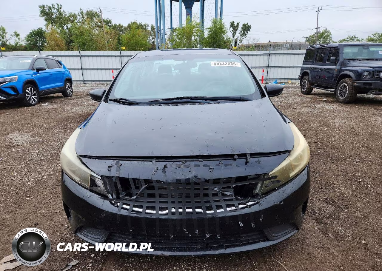 2017 Kia Forte Lx VIN:3KPFK4A72HE160505 - 5