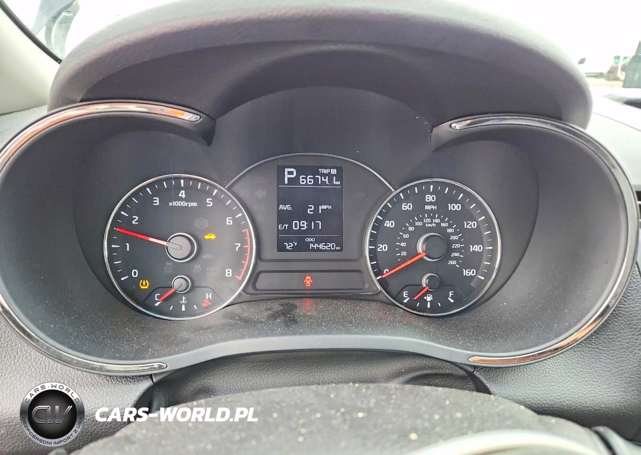 2017 Kia Forte Lx VIN:3KPFK4A72HE160505 - 9