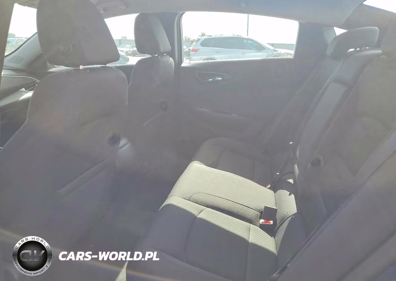 2017 Chevrolet Malibu Ls VIN:1G1ZC5ST4HF260289 - 10