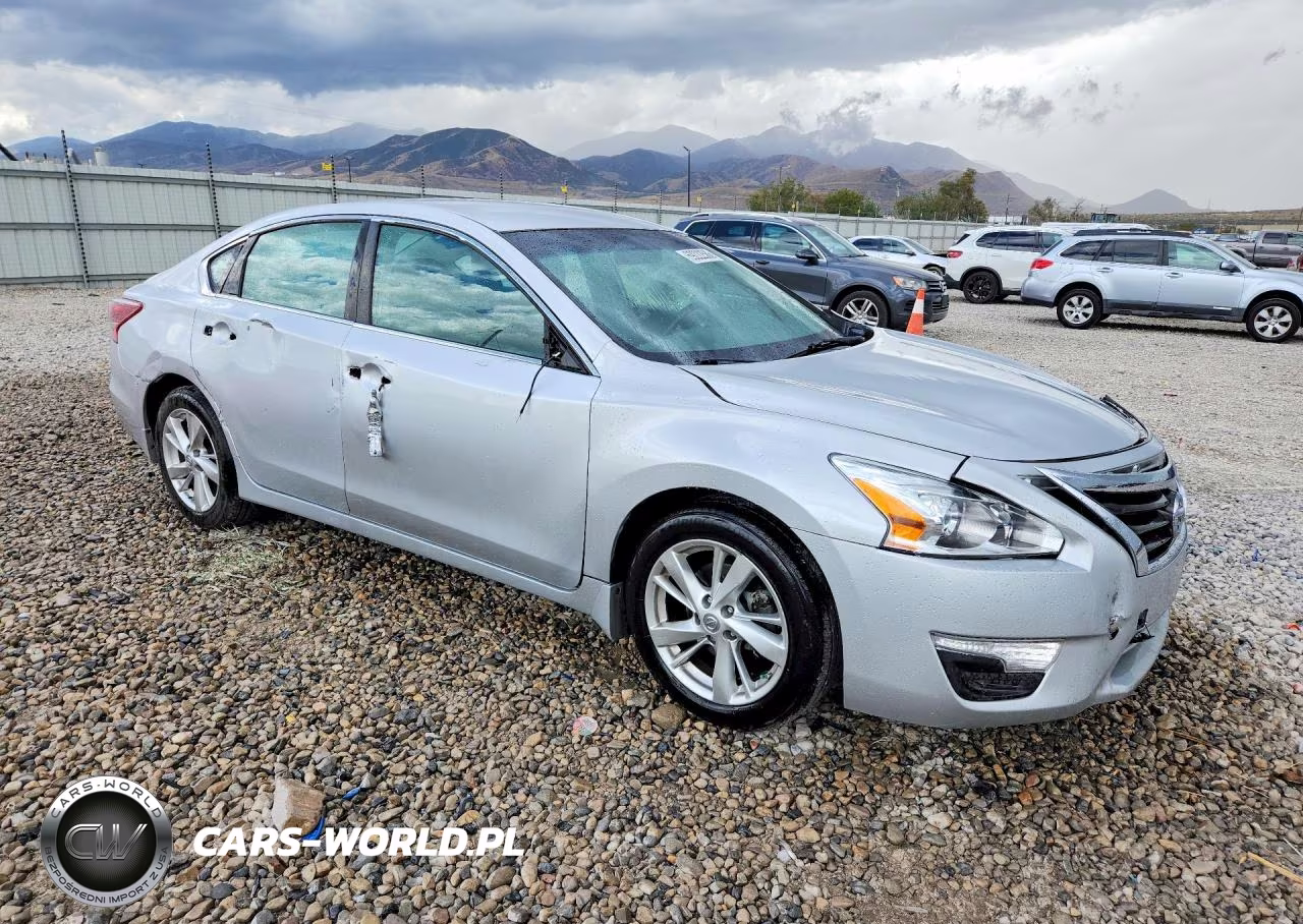 2013 Nissan Altima 2.5 VIN:1N4AL3AP8DN462927 - 4