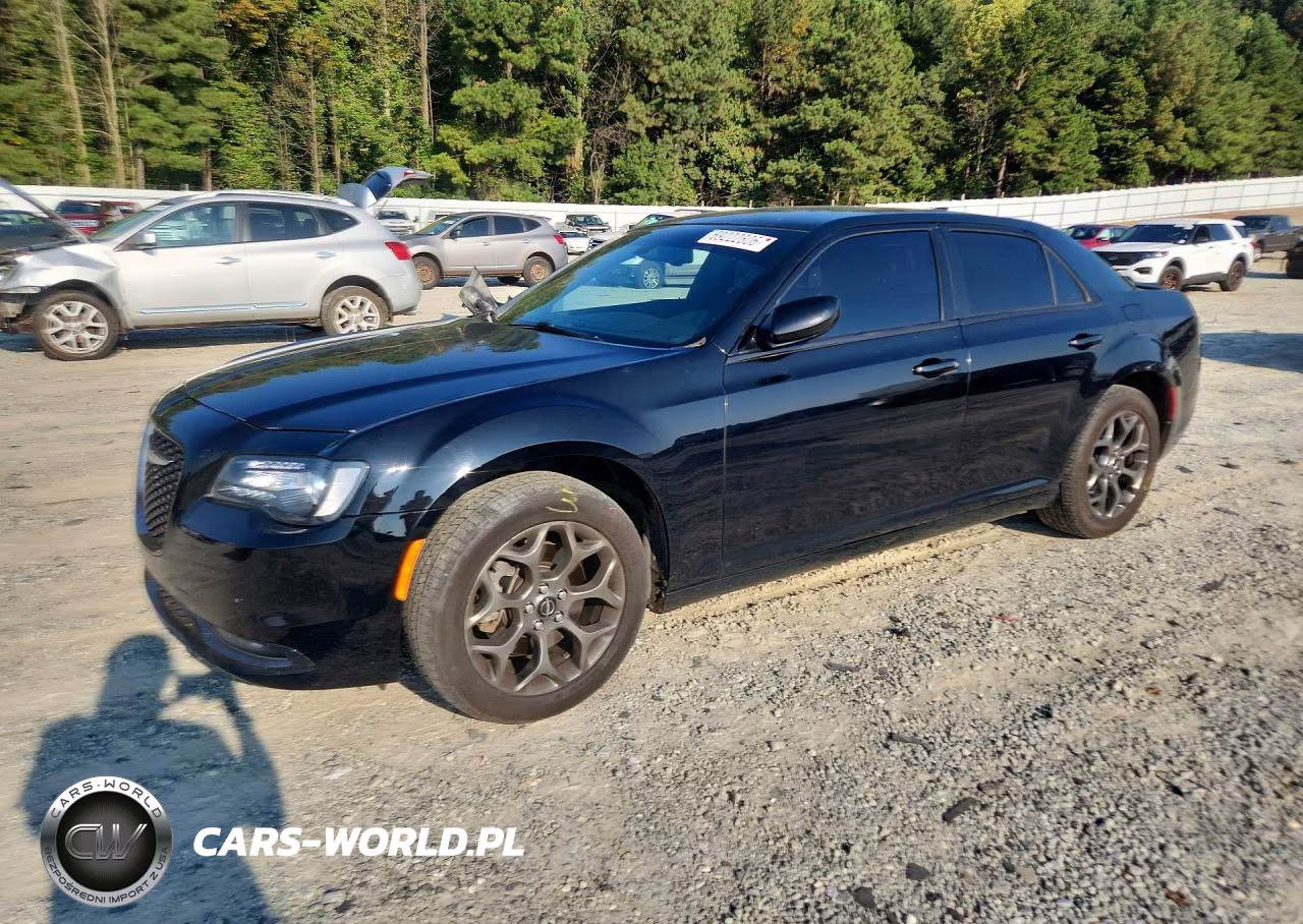 2015 Chrysler 300 S – zdjęcie 1 z 12