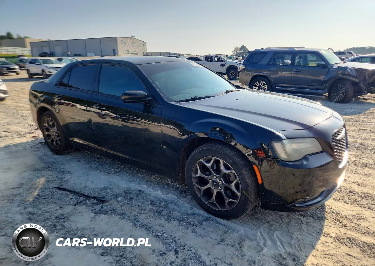 2015 Chrysler 300 S VIN:2C3CCAGG3FH868418 - 4