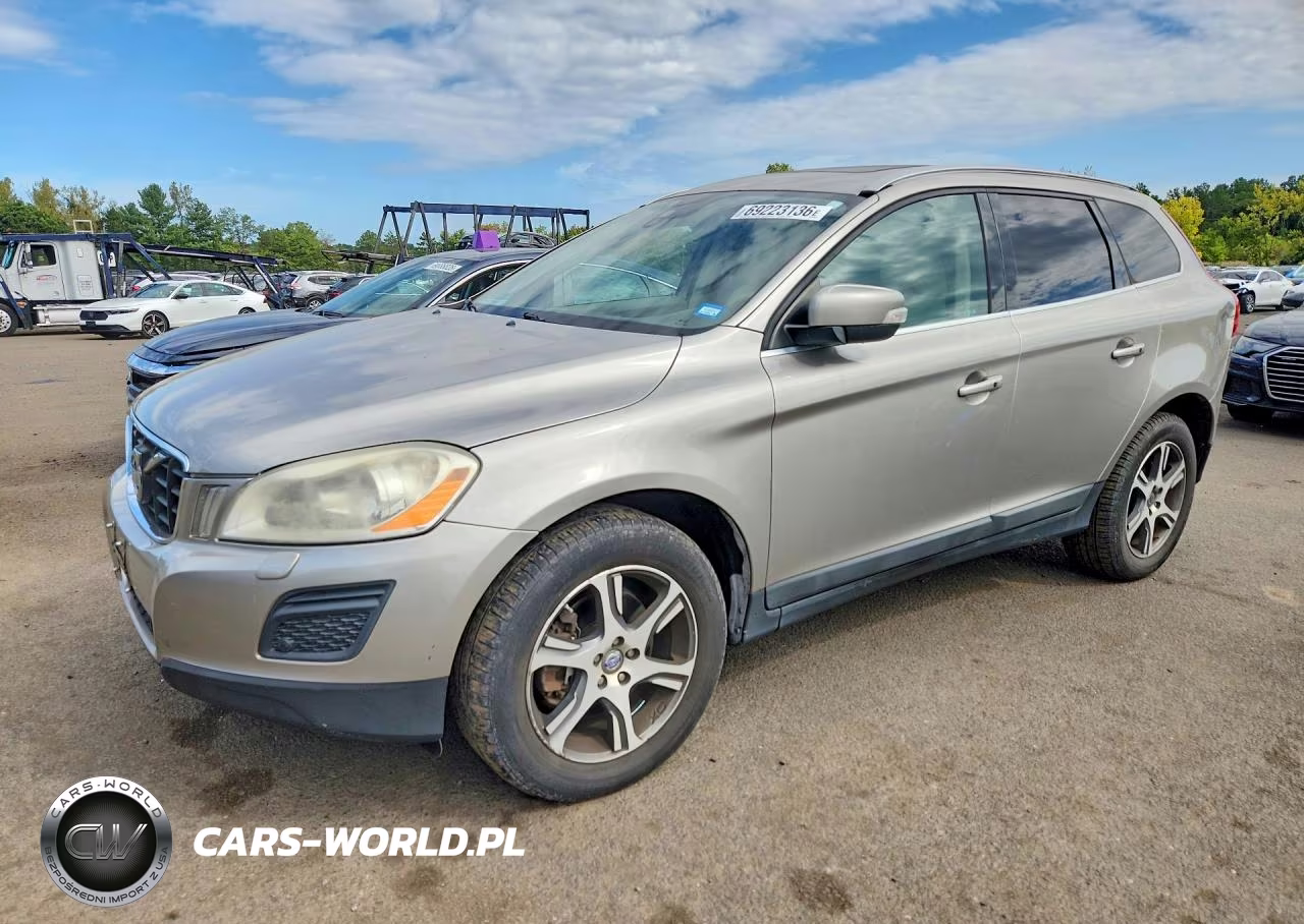 2011 Volvo Xc60 T6 VIN:YV4902DZ0B2184517 - 1