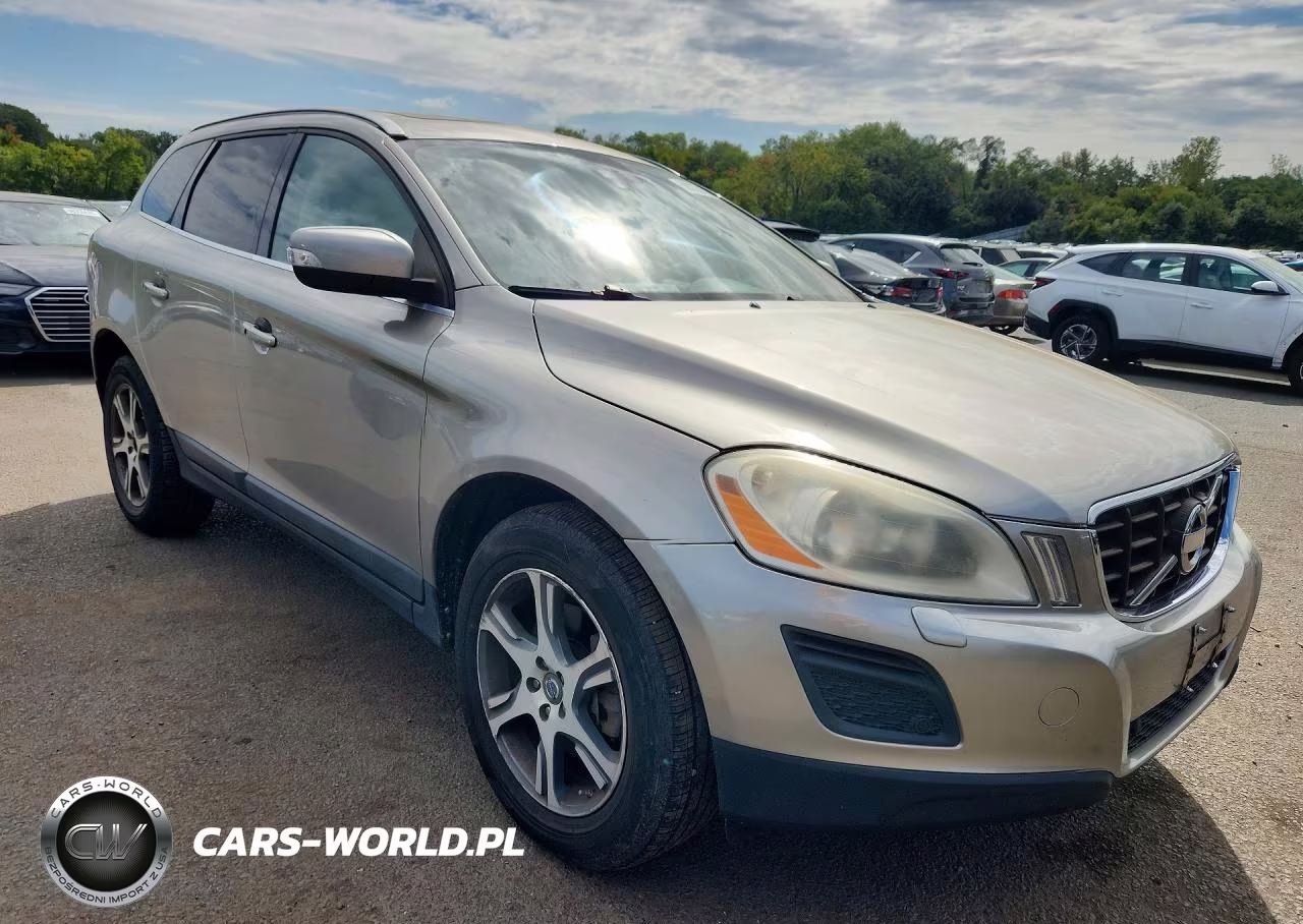 2011 Volvo Xc60 T6 VIN:YV4902DZ0B2184517 - 4