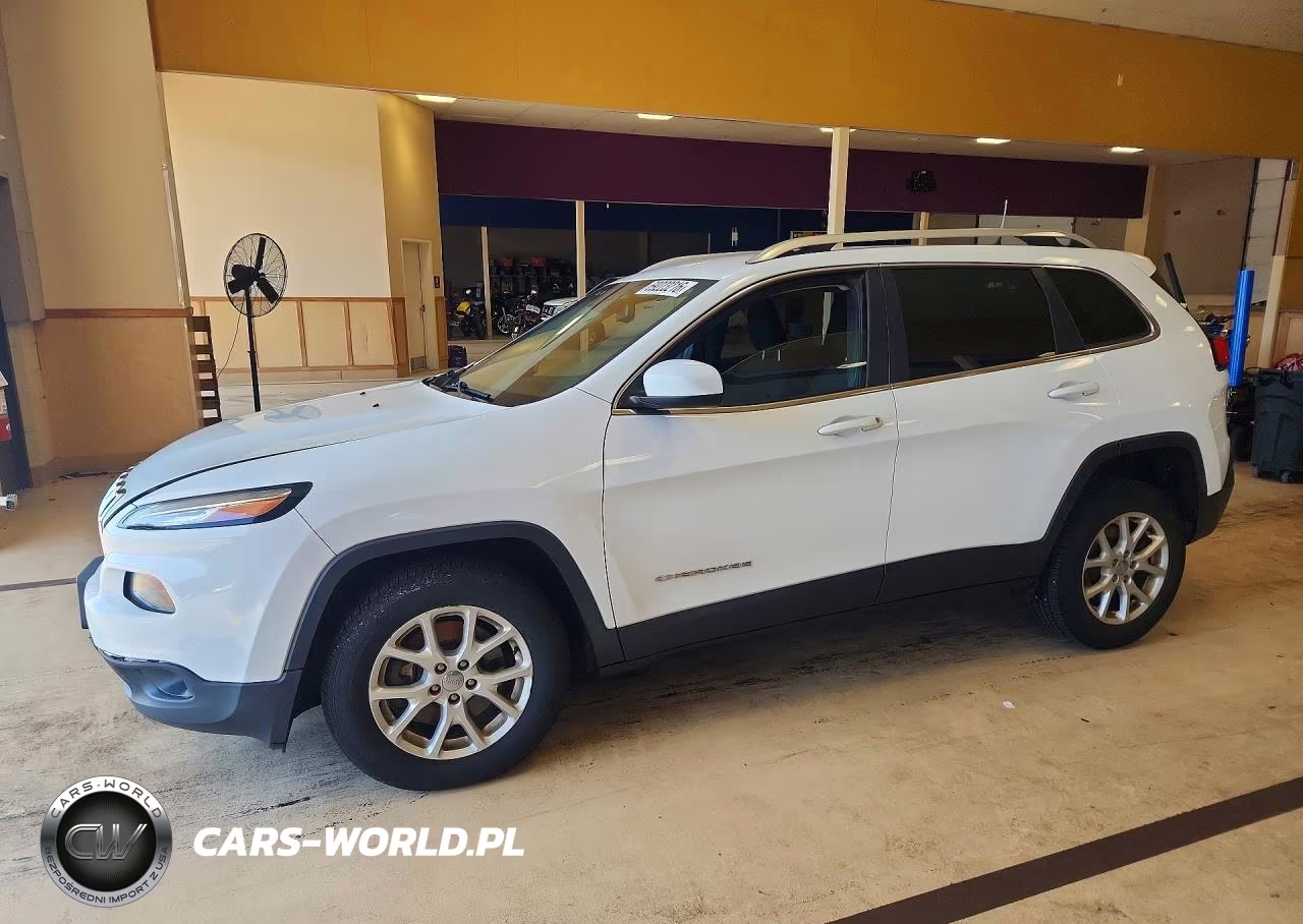 2016 Jeep Cherokee Latitude – zdjęcie 1 z 13