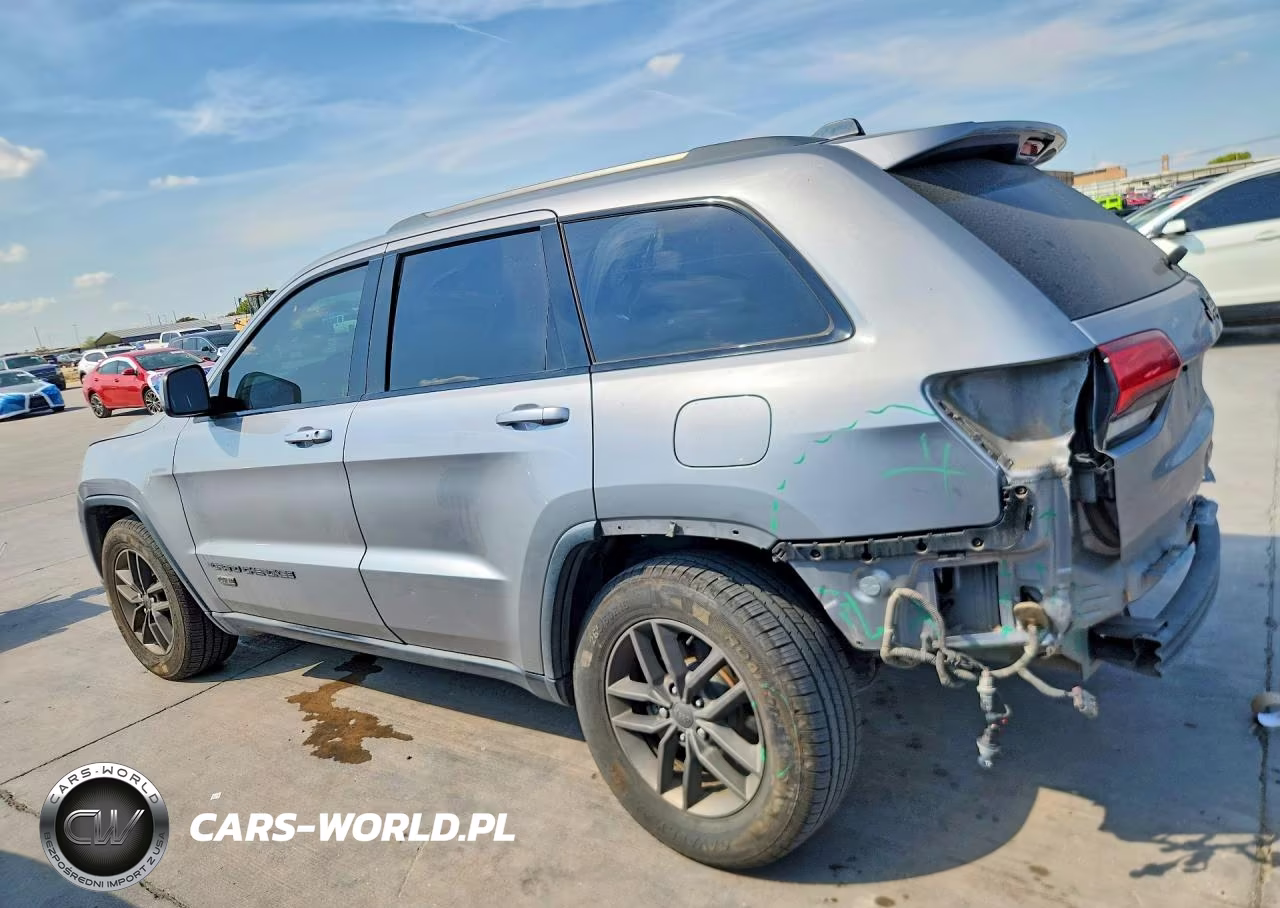 2016 Jeep Grand Cherokee Laredo VIN:1C4RJEAG6GC369239 - 2