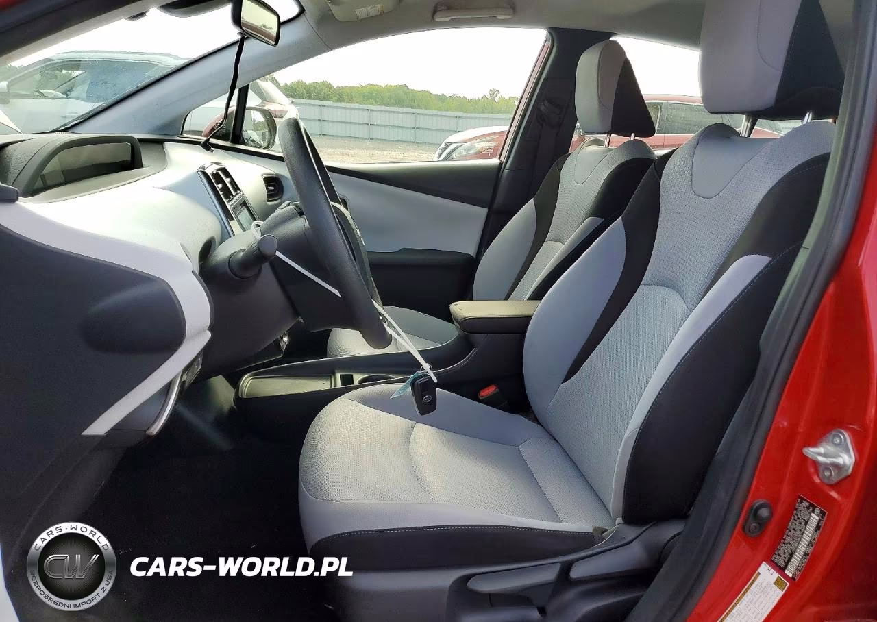 2019 Toyota Prius Le VIN:JTDKARFU8K3079469 - 7