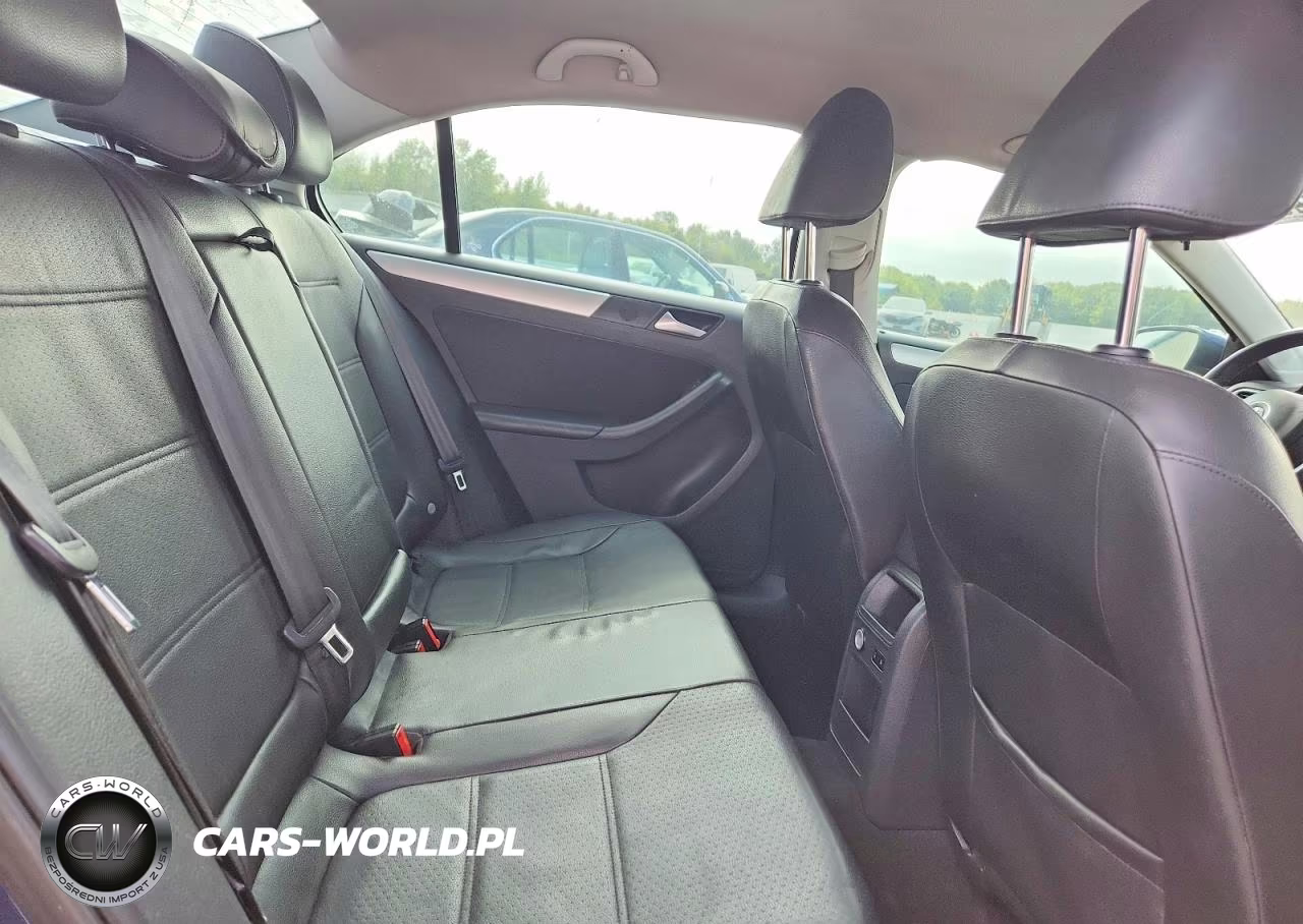 2013 Volkswagen Jetta Se VIN:3VWDX7AJ3DM450318 - 10