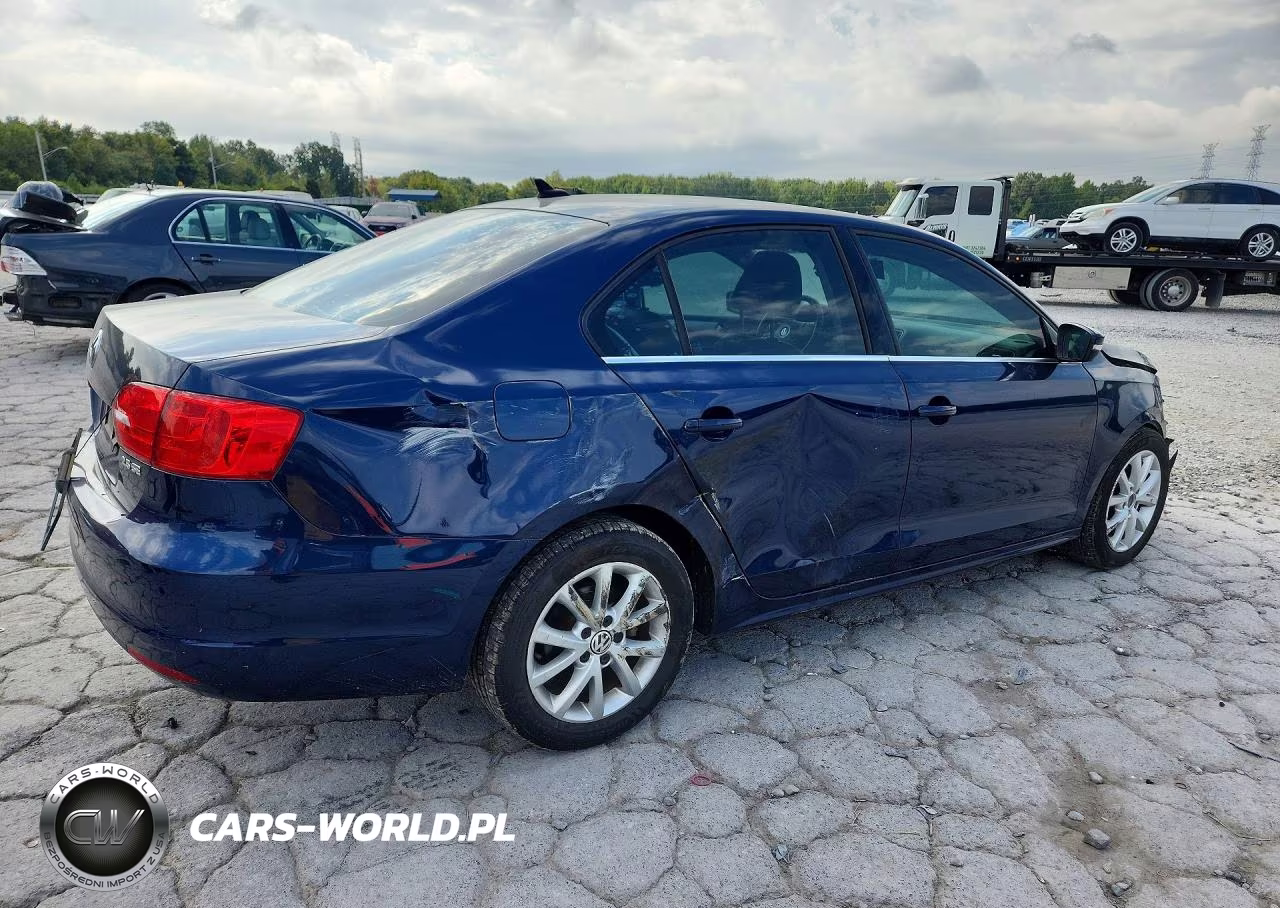 2013 Volkswagen Jetta Se VIN:3VWDX7AJ3DM450318 - 3