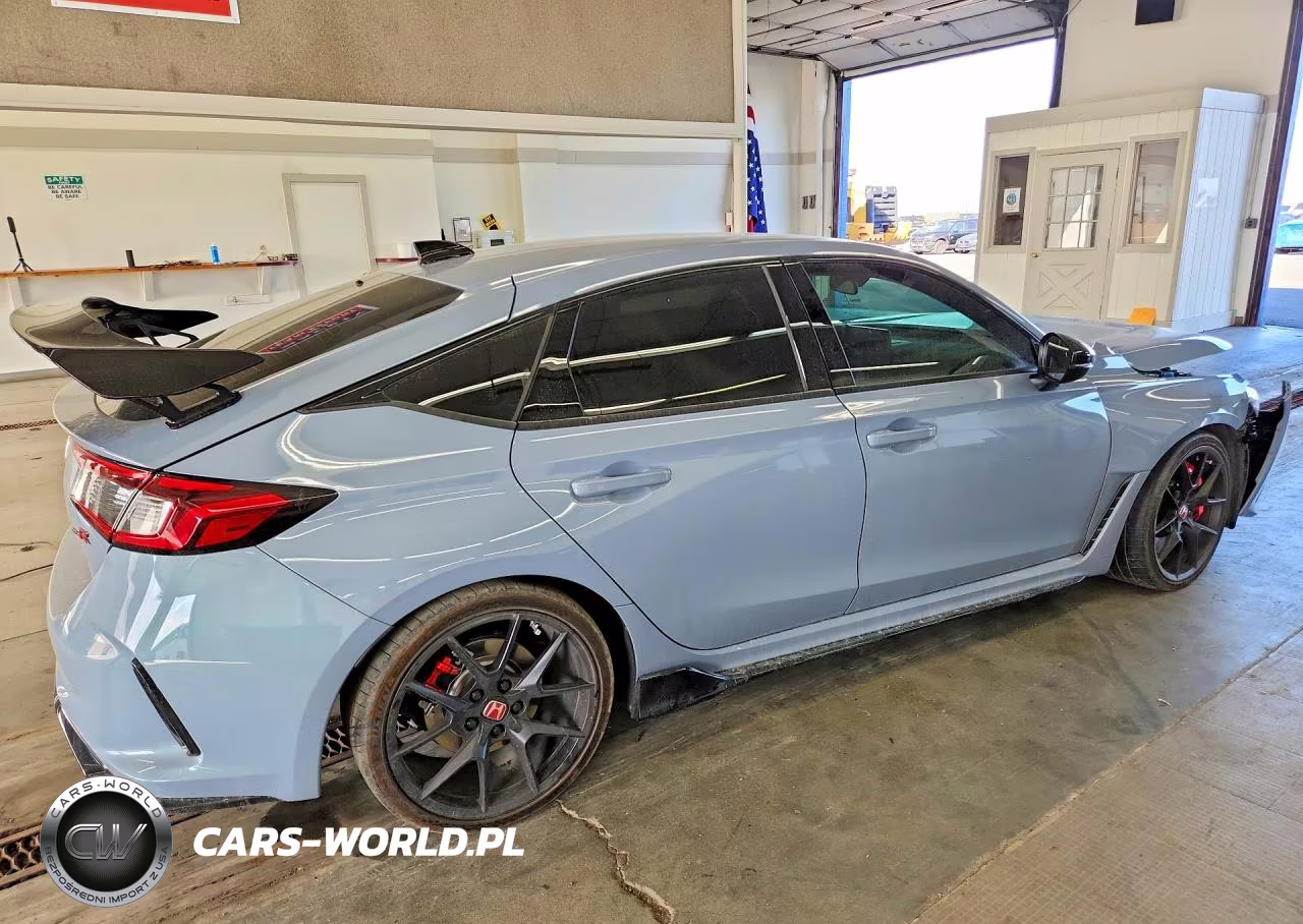 2025 Honda Civic Type-R VIN:JHMFL5G47SX004479 - 3