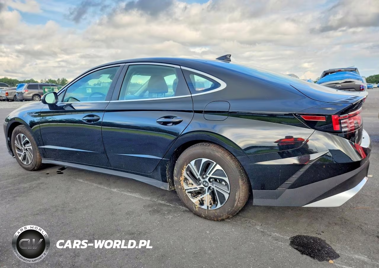 2026 Hyundai Sonata Hybrid Blue VIN:KMHL24JJ1TA166673 - 2