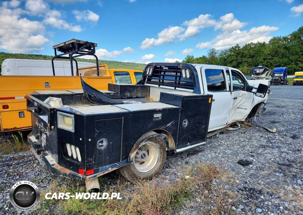 2019 GMC Sierra K3500 VIN:1GT42TCY4KF219784 - 3