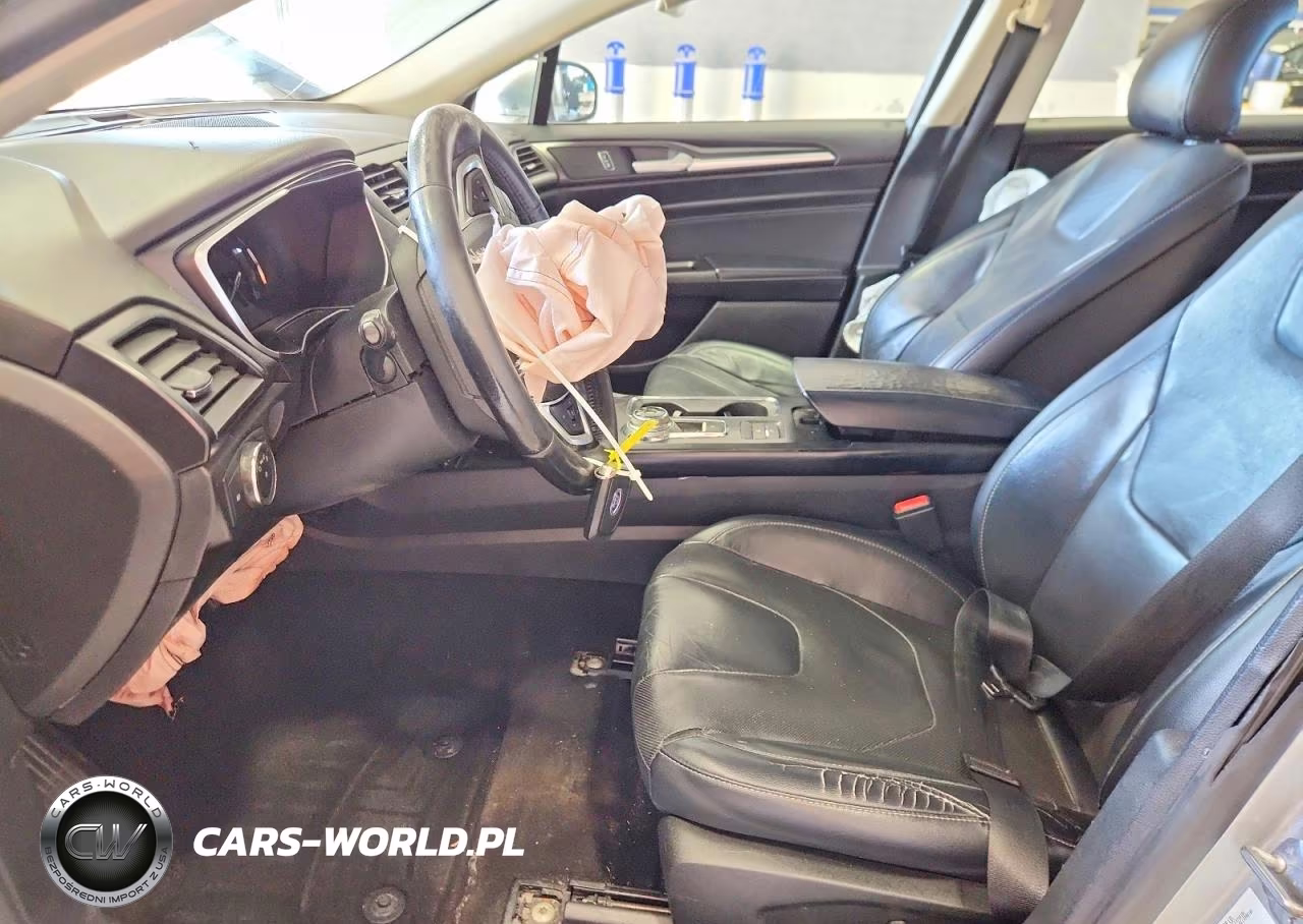 2019 Ford Fusion Titanium VIN:3FA6P0RU6KR138307 - 7