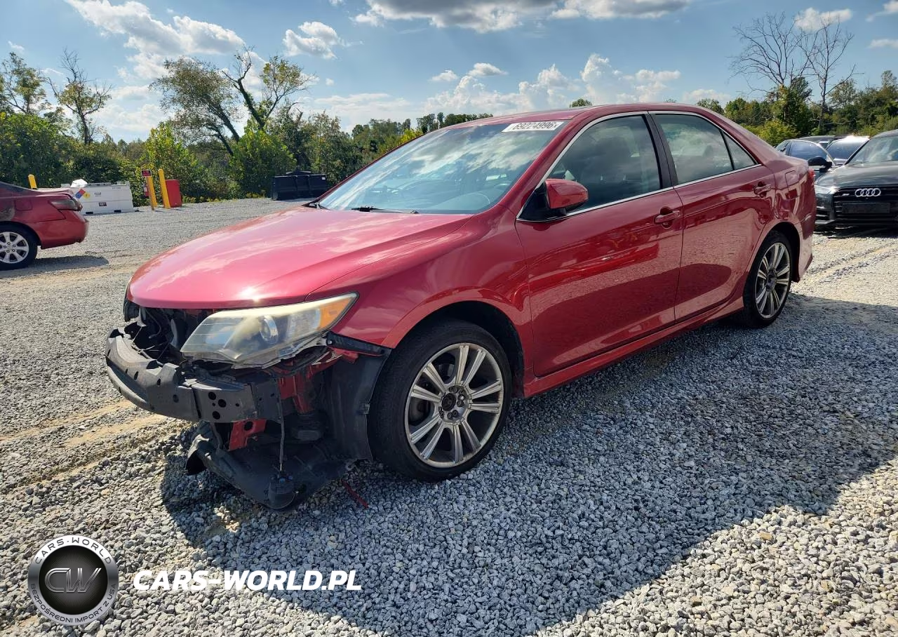 2014 Toyota Camry Se – zdjęcie 1 z 13