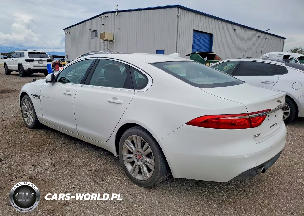 2017 JAGUAR XF PREMIUM VIN:SAJBD4BVXHCY35581 - 2