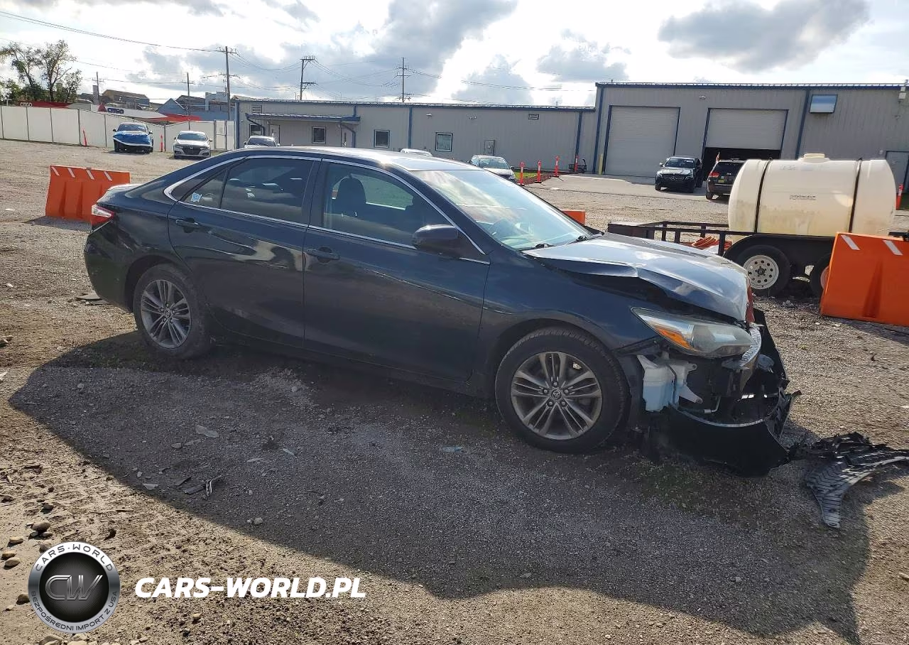 2016 Toyota Camry Se VIN:4T1BF1FK4GU519332 - 4