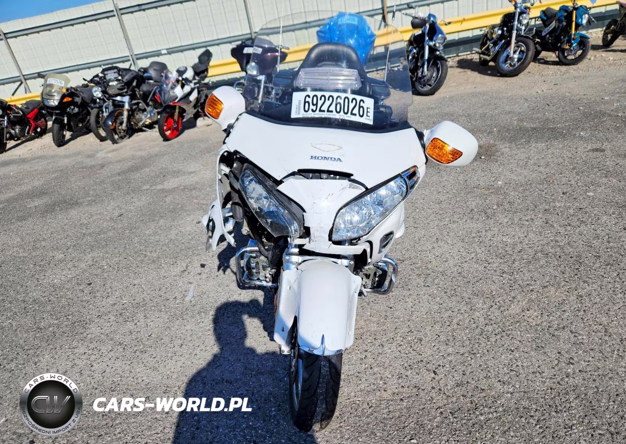 2005 Honda Gl1800 A VIN:1HFSC47415A401354 - 2