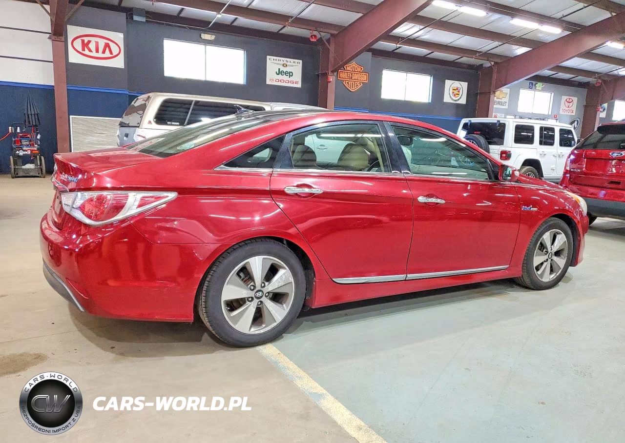 2011 Hyundai Sonata Hybrid VIN:KMHEC4A48BA018664 - 3