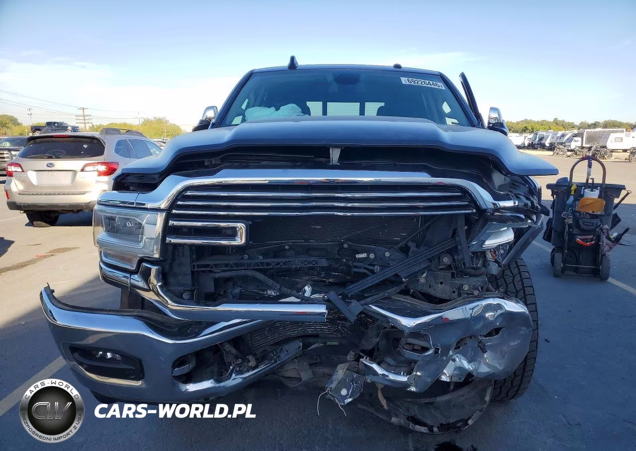2021 Ram 2500 Laramie VIN:3C6UR5FL2MG591107 - 5
