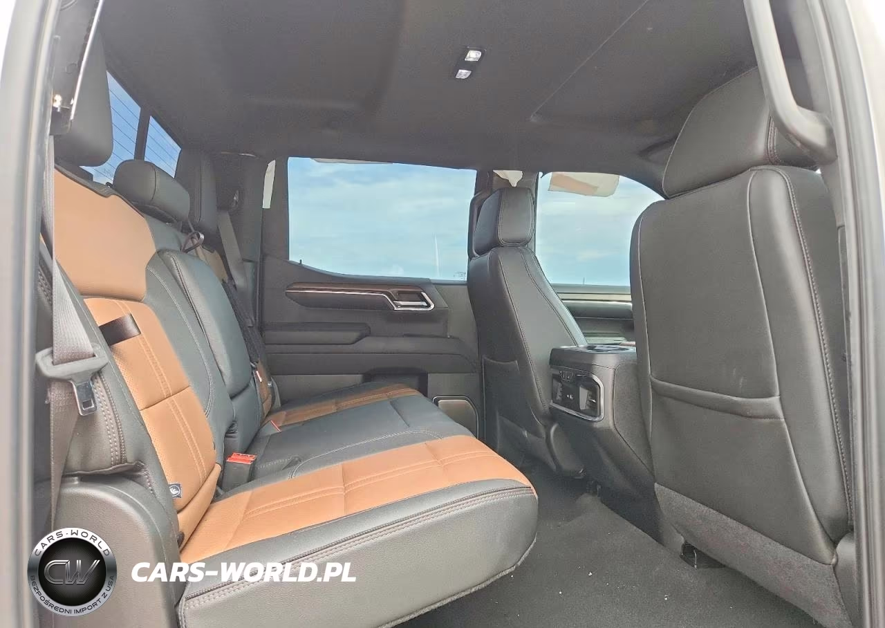 2024 Chevrolet Silverado K1500 High Country VIN:1GCUDJED7RZ172784 - 10