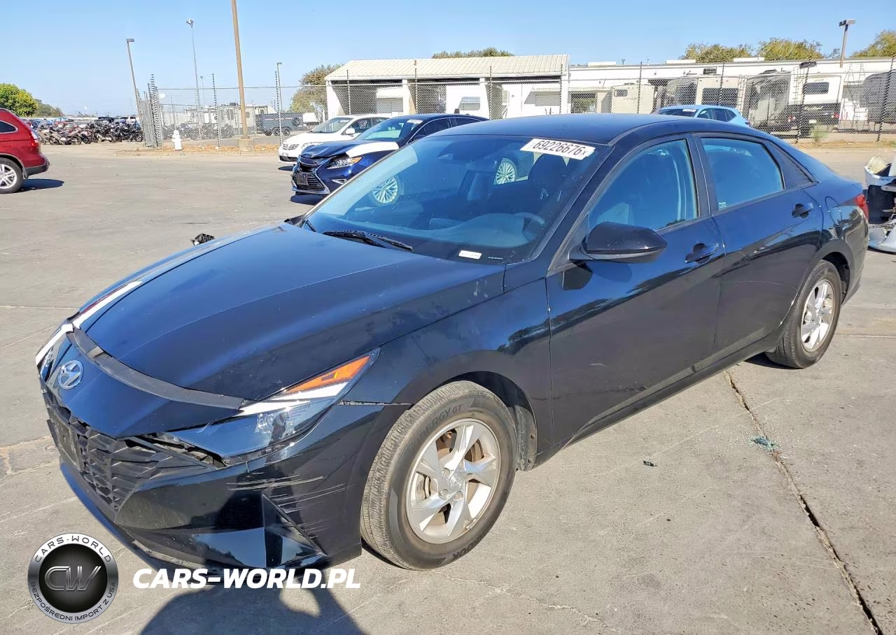 2023 Hyundai Elantra Se