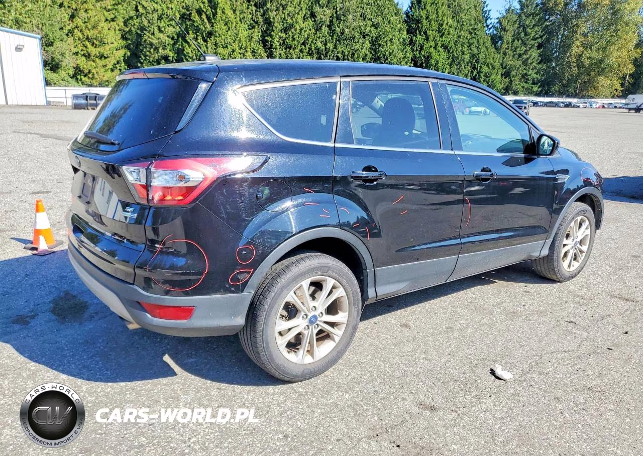 2017 Ford Escape Se VIN:1FMCU9GD4HUD84864 - 3