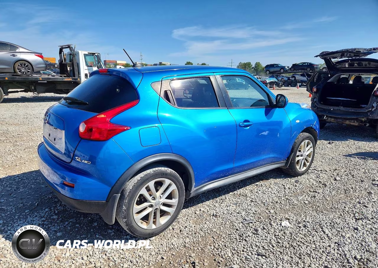 2011 Nissan Juke S VIN:JN8AF5MVXBT010319 - 3