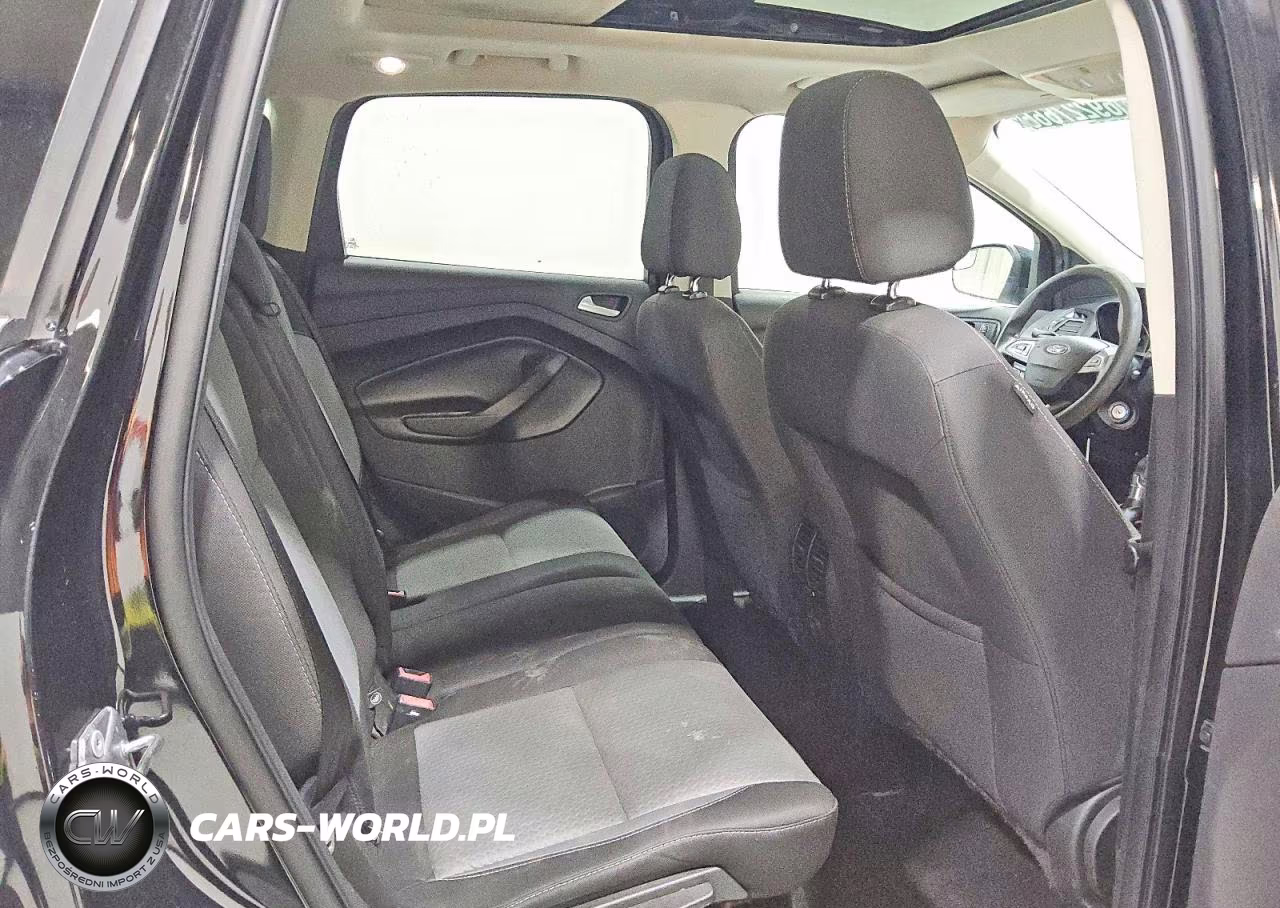2017 Ford Escape Se VIN:1FMCU0G96HUC96566 - 10