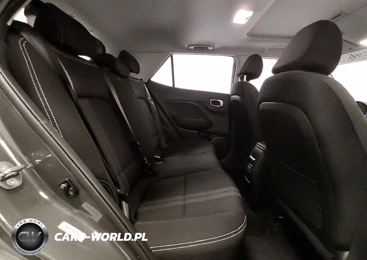 2026 Hyundai Venue Sel VIN:KMHRC8A38TU472011 - 11