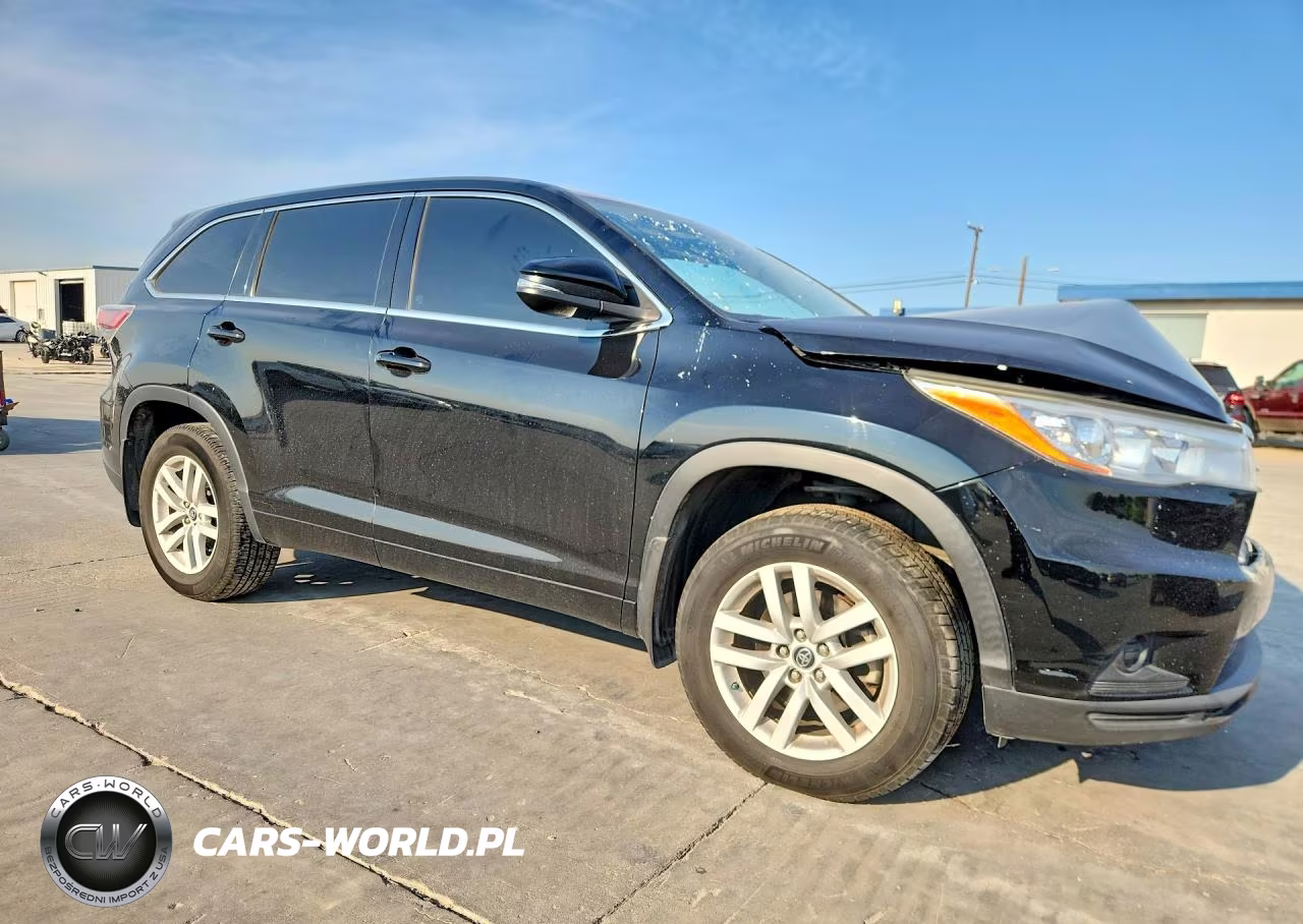2016 Toyota Highlander Le VIN:5TDBKRFHXGS337769 - 4