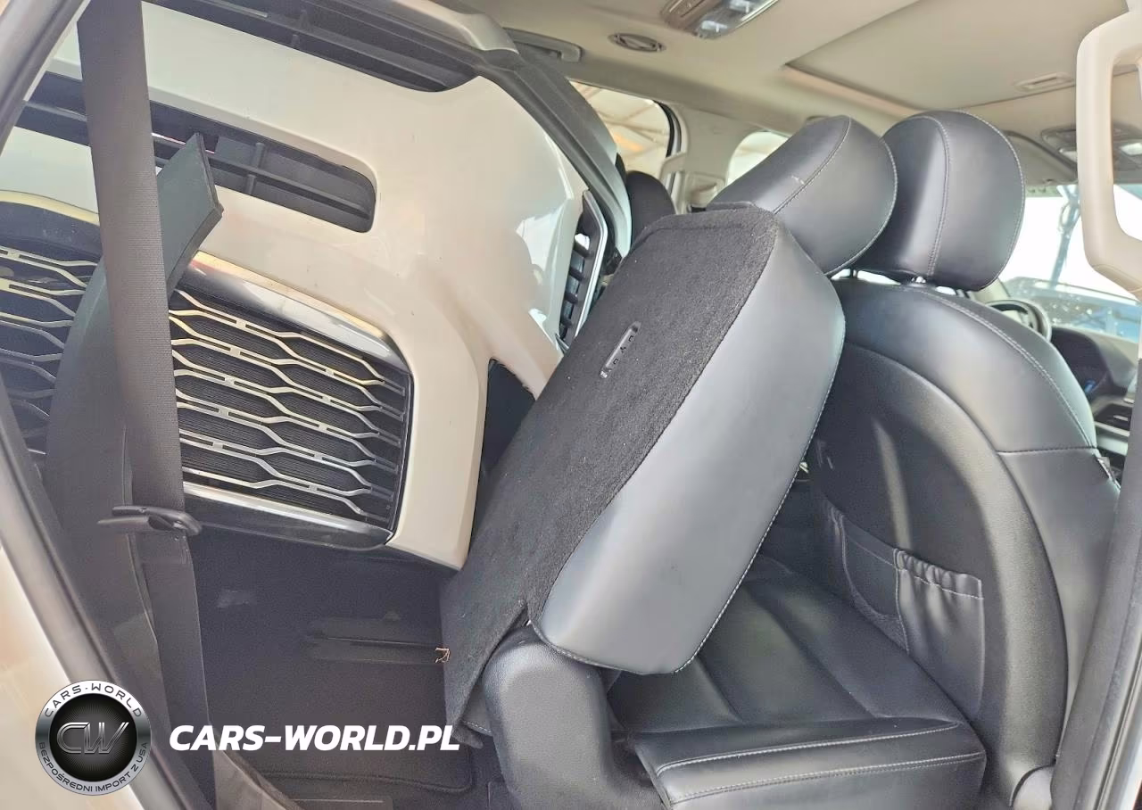 2020 Kia Telluride S VIN:5XYP6DHC6LG062486 - 10
