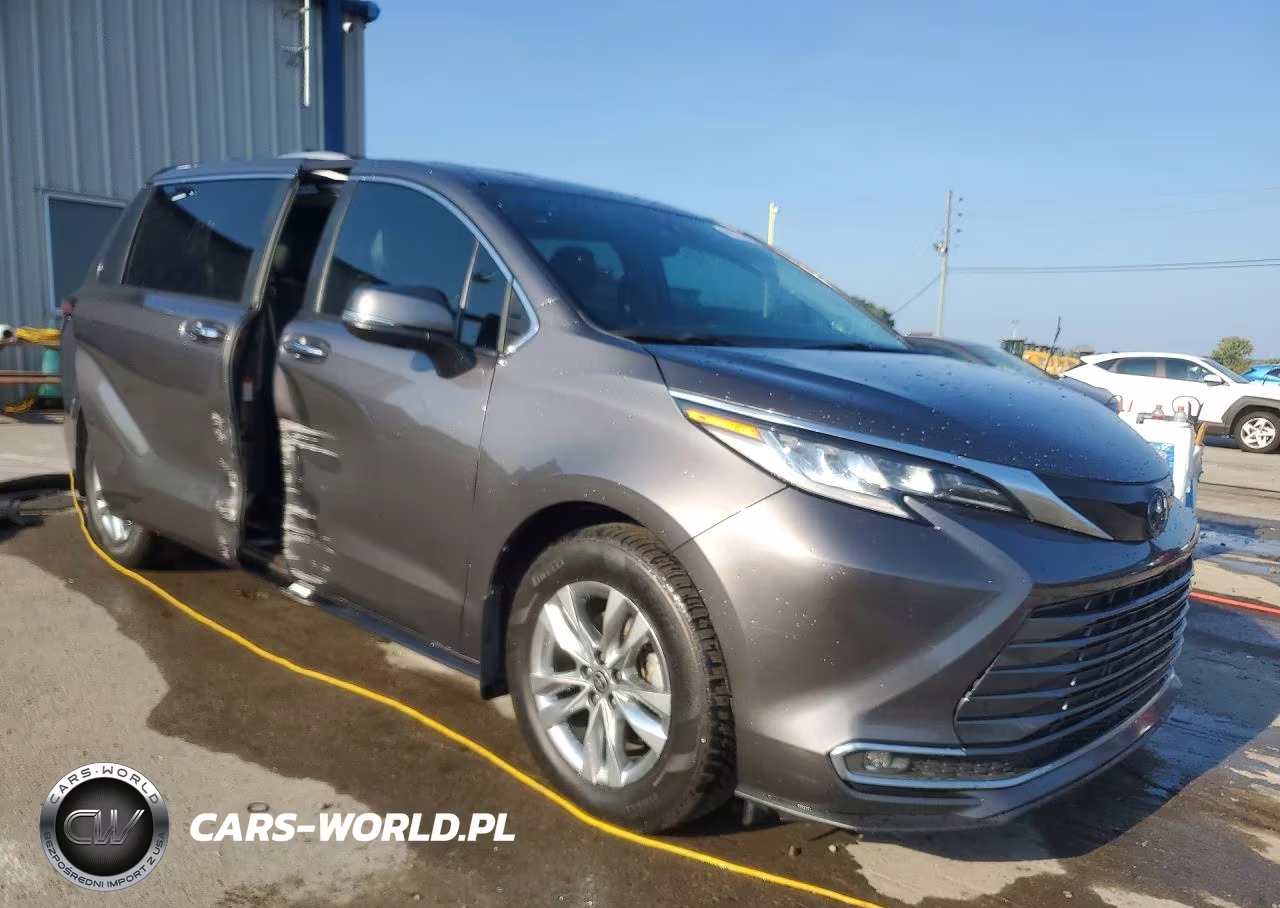 2022 Toyota Sienna Limited 7-Passenger VIN:5TDZRKEC0NS110935 - 4